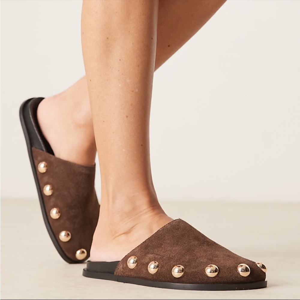 ASOS DESIGN Suede Mule